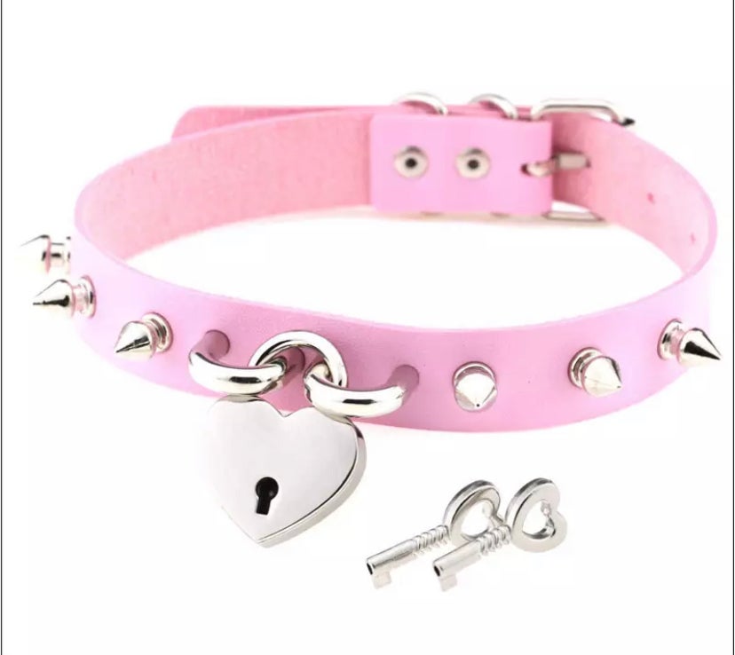 Thornberry Choker